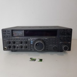 YAESU FT-2000